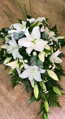 White lily single ended spray